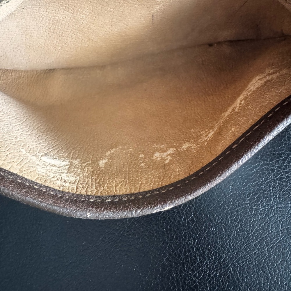 Gucci Beige and Brown Monogram Pouch Preloved Used - Picture 11 of 17